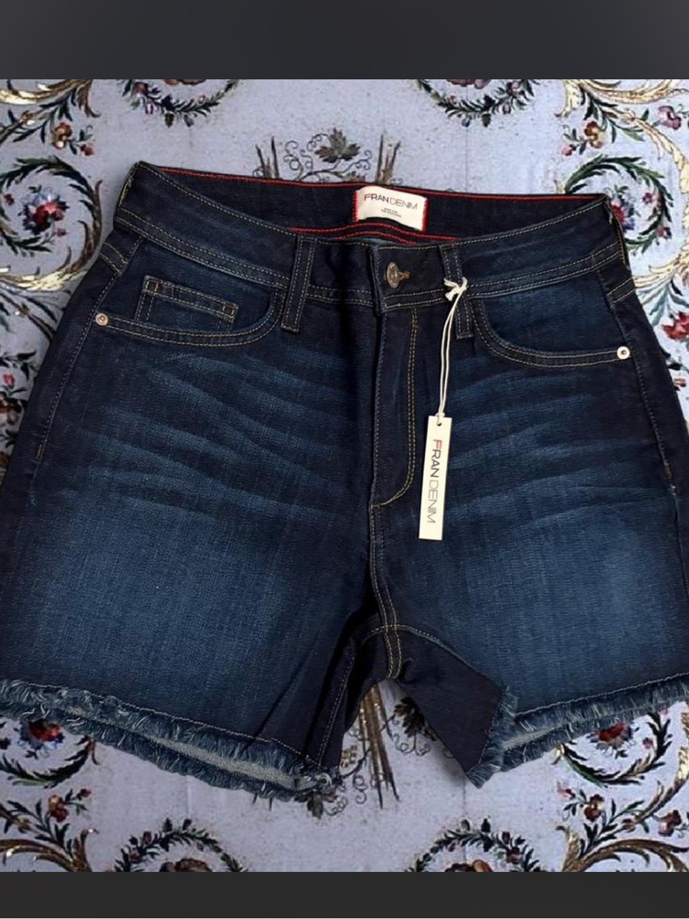 NWT Fran Denim "Lauren" Athletic Fit Shorts Size 26